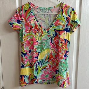 Lilly Pulitzer Medium Michele Casa Banana Vneck Tshirt